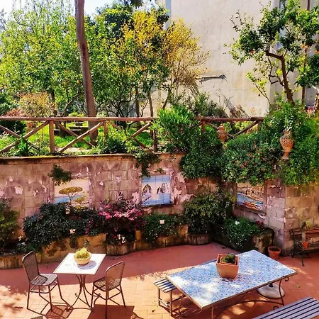 Sweet Apartment *